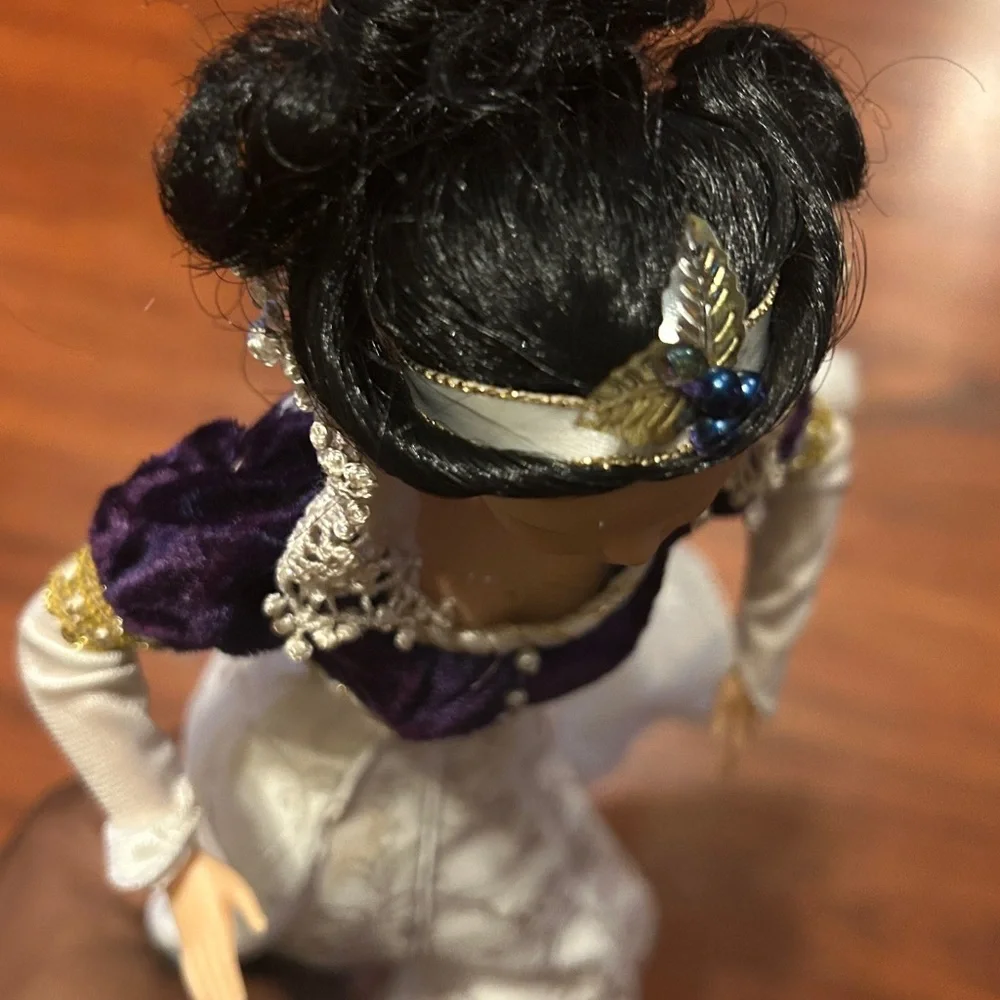 VTG 1998 Mattel Barbie Doll Disney Snow White Holiday Princess Collection
